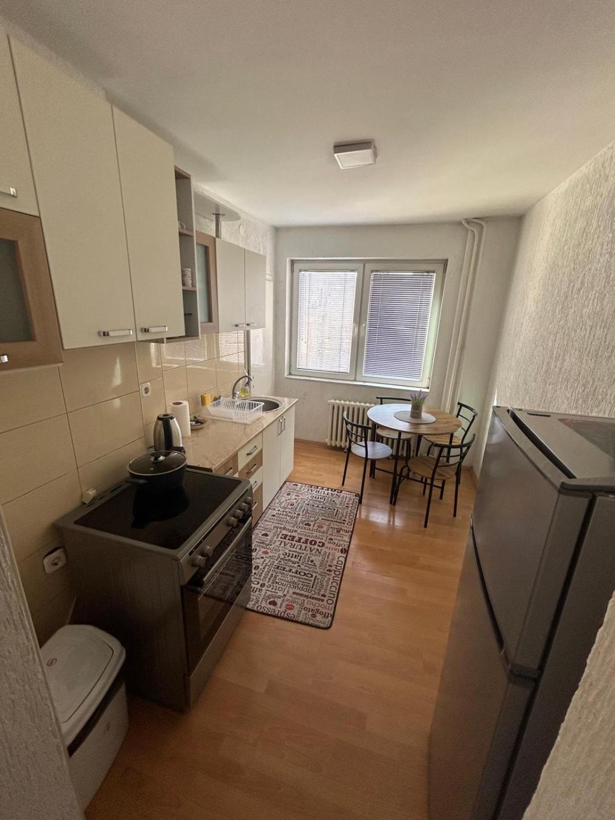 Cinema Vardar Apartment Skopje Eksteriør billede