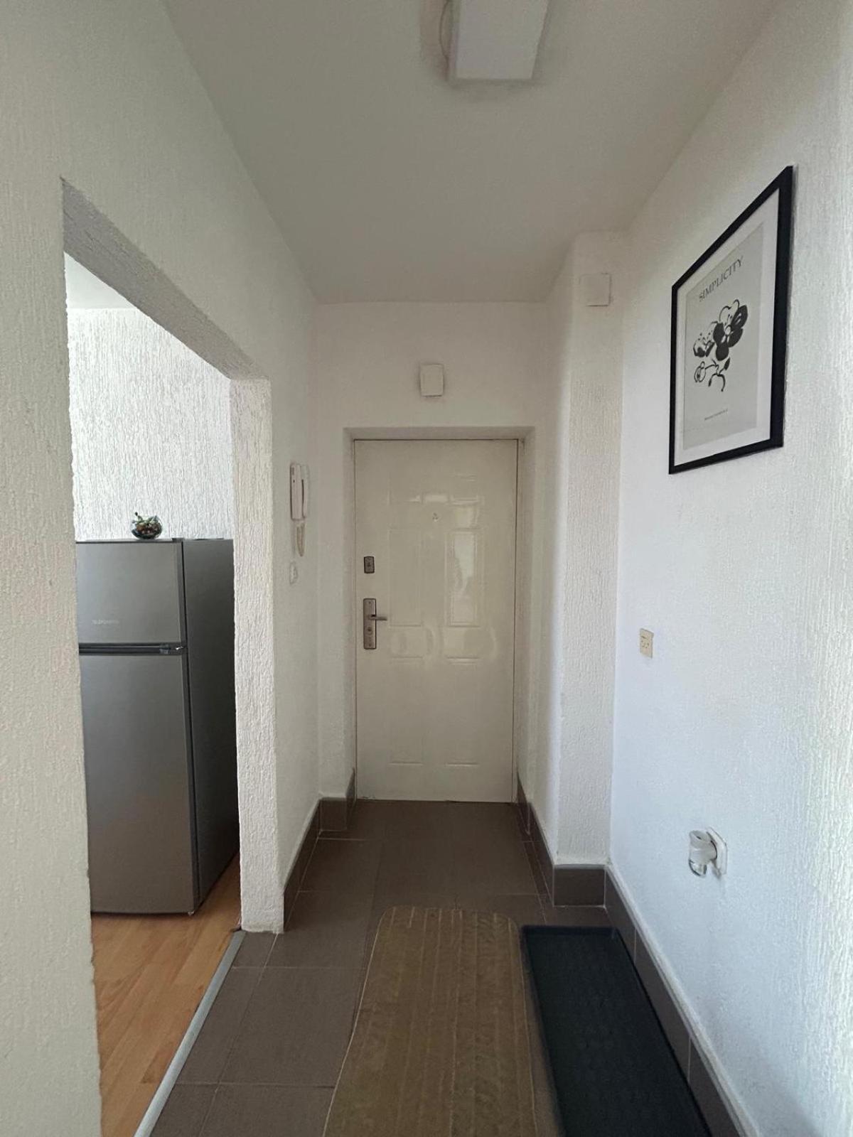 Cinema Vardar Apartment Skopje Eksteriør billede