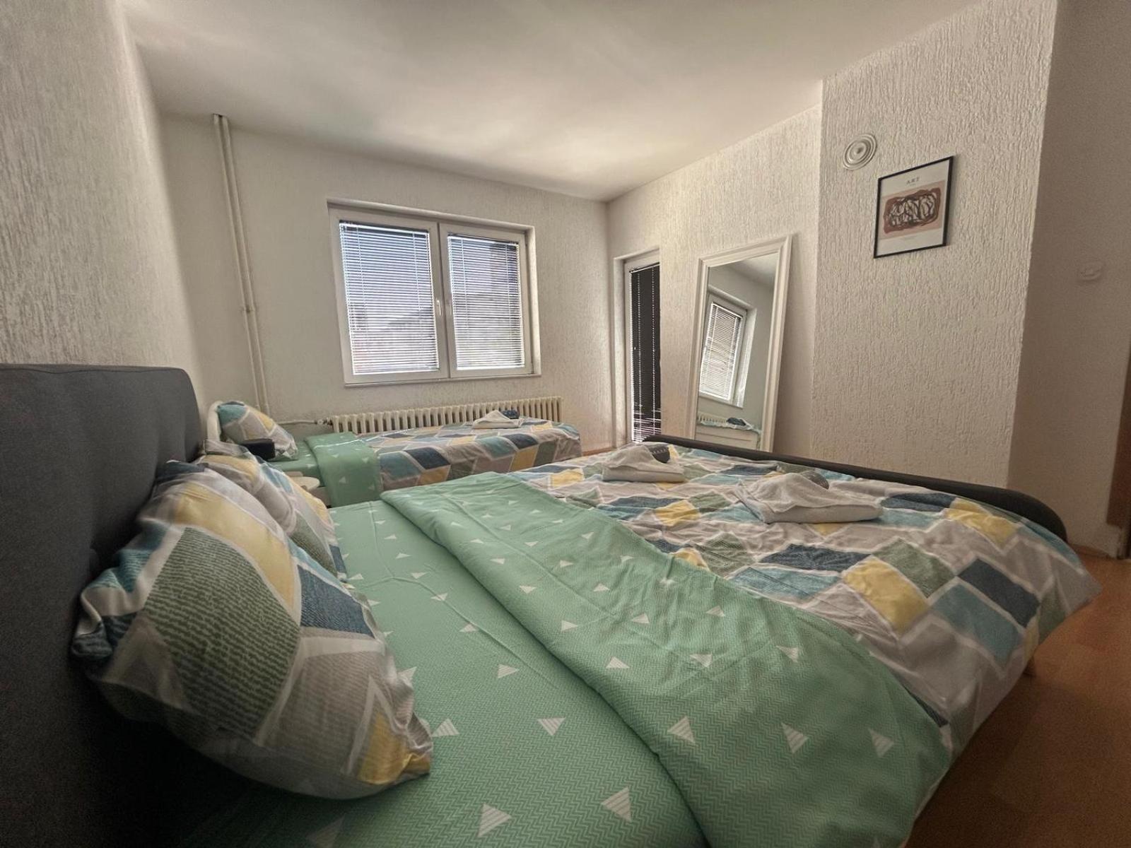 Cinema Vardar Apartment Skopje Eksteriør billede